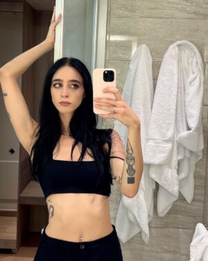 Matilda Morri Instagram - “Sinister ma ti vesti sempre uguale?”
“Si”