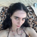 Matilda Morri Instagram – Porto il rosario con i dadi perché la preghiera è un po’ come una scommessa: ogni tanto ne tiro uno e dico “dai…se esce 7, recito tutto il Padre Nostro” Puglia, Italy