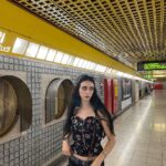 Matilda Morri Instagram - Weekend tra Pu$$y dei Rammstein, Animal Crossing e Christopher Nolan. Dirige l’orchestra il maestro Yngwie Malmsteen 🎸