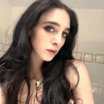 Matilda Morri Instagram - E me fa male ‘o core, ‘o ssaje pure tu