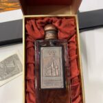 Matilda Morri Instagram - Riassunto Esxence 2023: Ho pulito i pavimenti come una vera femmina, ho scoperto diversi profumi (quello ispirato al fiume Volga costa €600), NON ho dormito, ho trasformato Alex in una vera e-girl della Gen Z, ho fatto una cena pazzesca con il team di @tizianaterenzi.official e ho vinto un paio di corna alla tombola di @nobile1942 Esxence - The Scent Of Excellence