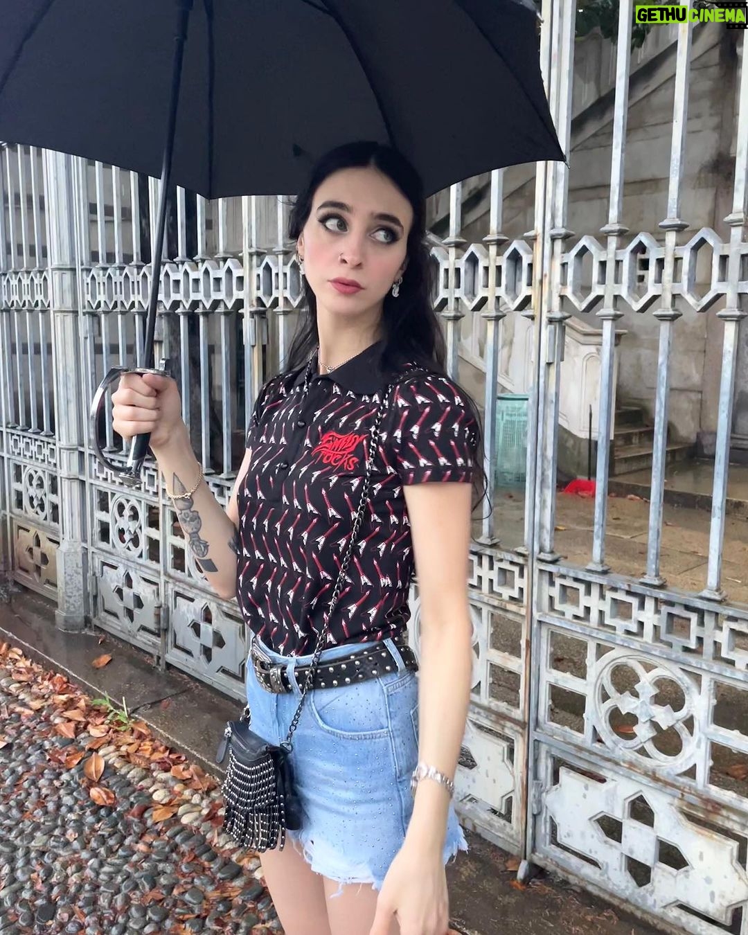 Matilda Morri Instagram - You’re never gonna fit in much, kid Cimitero Monumentale di Milano