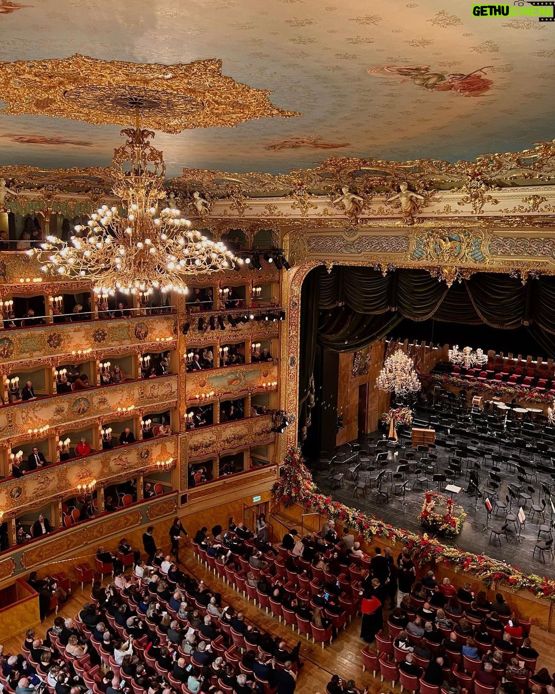 Matilda Morri Instagram - Capodanno vampirico in uno dei teatri più belli del mondo Teatro La Fenice