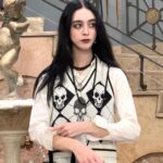 Matilda Morri Instagram - Sono andata al cinema a vedere il film su Napoleone. Ok non male come imperatore, peró io sono più cool
