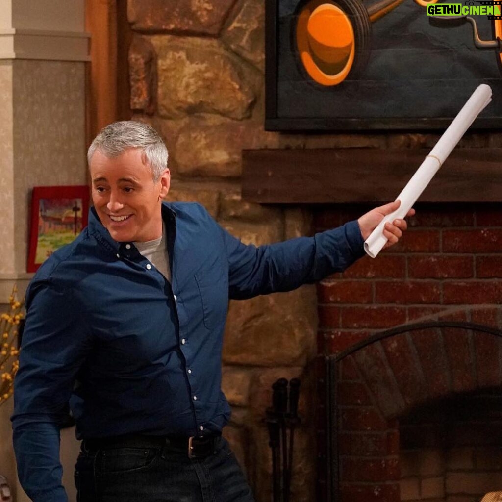 Matt LeBlanc Instagram - #Repost @manwithaplancbs with @get_repost ・・・ We’re ☝️hour away from a new episode of #ManWithAPlan! 🎉