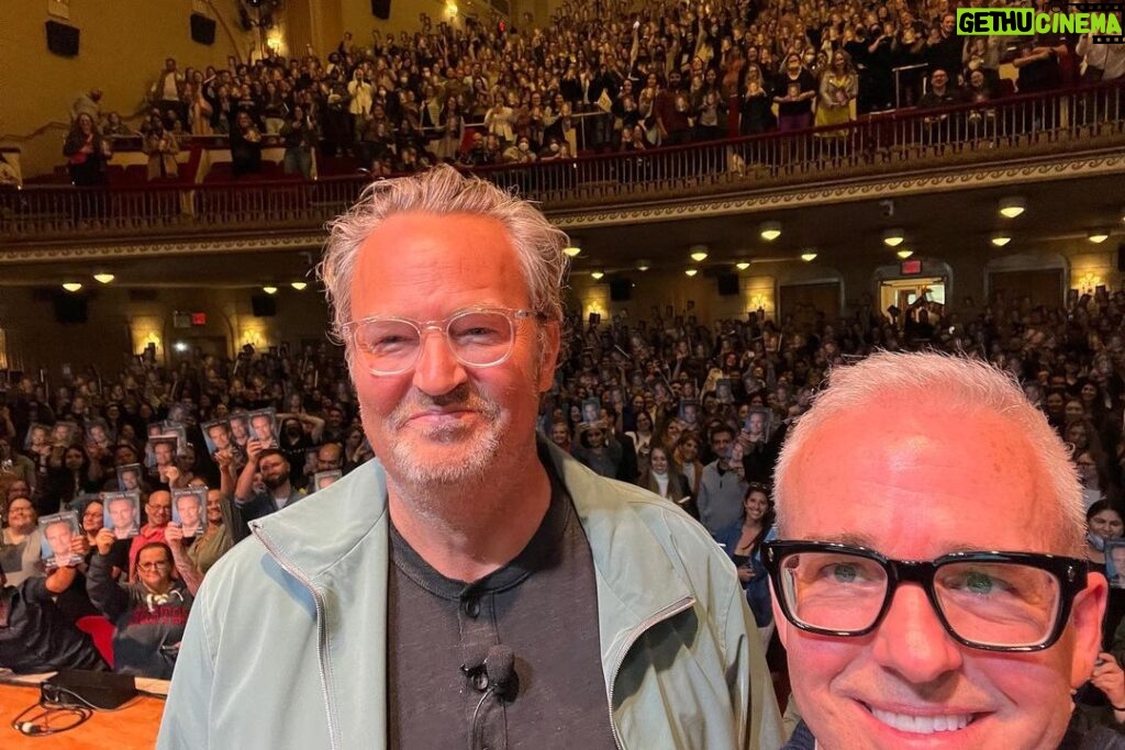Matthew Perry Instagram - Thank you New York ❤️ The Town Hall