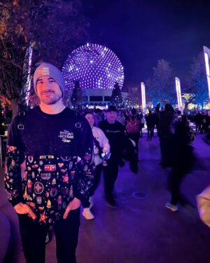 Matthew Rehwoldt Instagram - Note: Will Wrestle For Disney Tickets