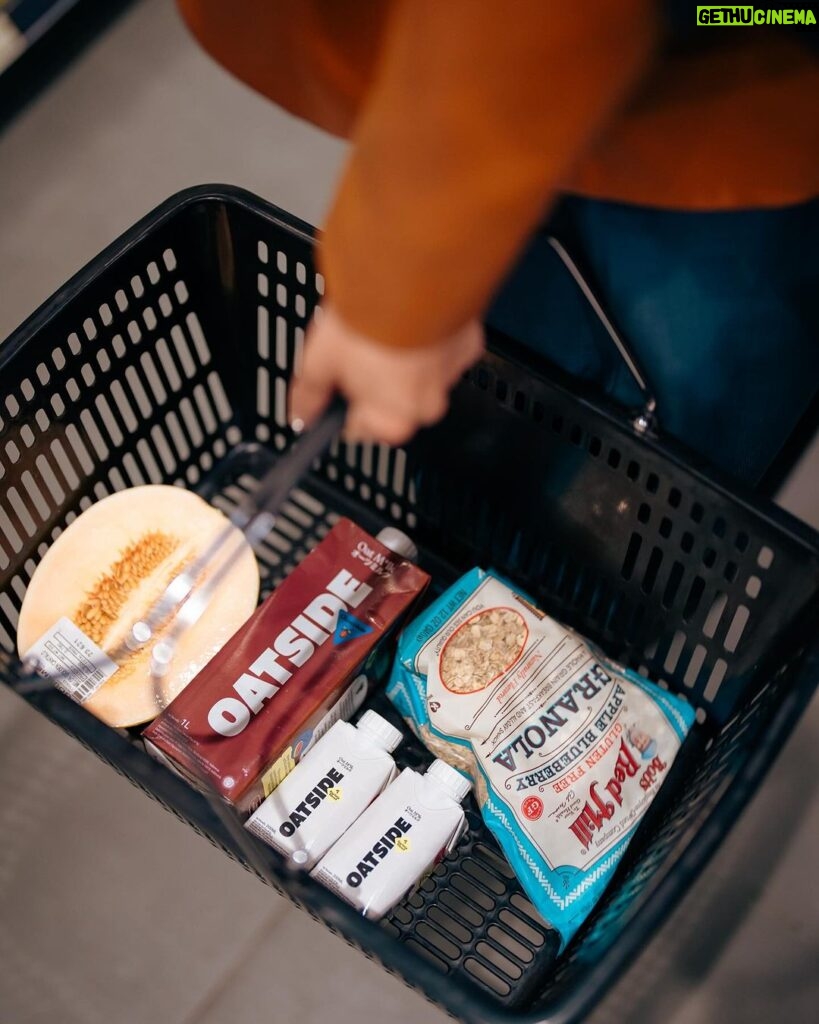 Maudy Ayunda Instagram - Sundays are for grocery runs and stocking up on my fave goodies. @oatside