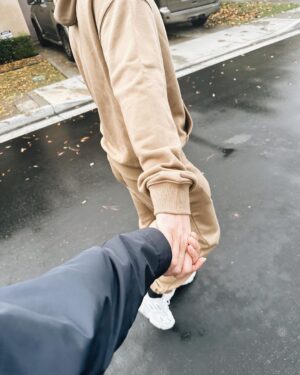 Maudy Ayunda Instagram - Our first couple of days in visuals. 

1. Strolls as an attempt to beat our jet lag
2. Little J in a bowl cut
3 - 5. Glimpse of J’s high school days 
6 & 7. More strolls but with a view