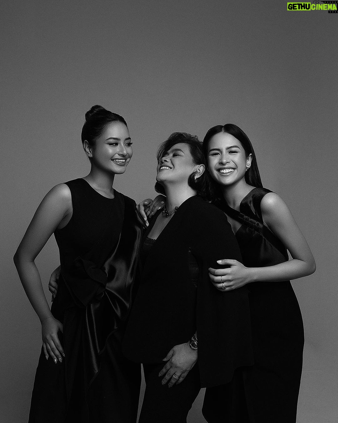 Maudy Ayunda Instagram - Happy birthday to my fun, fearless, loving, beautiful mama 🥹 we love you to bits! @muren.s