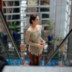 Maudy Ayunda Instagram - Bridesmaiding two weeks in a row. This time for tashyyy Wearing this intricate piece of art by @studioboh, thank you for the craftsmanship 🥹