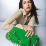 Maudy Ayunda Instagram – Thrilled to be gracing @bazaarindonesia’s cover of the September 2023 Icons Issue, all clad in @gucci. 🤍 Had a great time sharing about my projects and reflecting on my career and the mental resilience in facing this ever-changing industry. 

#gucci #guccifallwinter23 

Wardrobe and accessories, @gucci 
Fotografer: @npmalina – @npmphoto
Editor Fashion: @michaelpondaag 
Interview: @sadini
Makeup: @sissysosro
Hair: @yezhadjohair
Asisten fotografer: Badrul, Klarita Dania, Melvin Roberto, Opick
Retoucher: Regie Aufar
Asisten stylist: Vala Makki