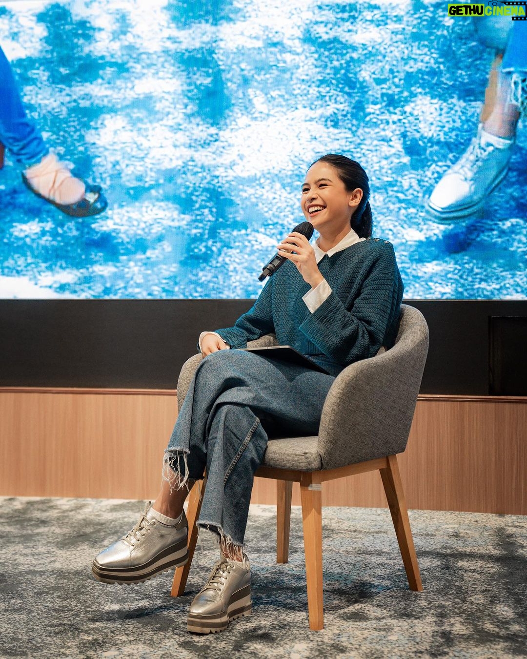 Maudy Ayunda Instagram - Had the most wonderful time with @humansoftraveloka the other day. Thank you for having me come to campus to share some of my public speaking strategies - hope it was a useful session! 🤍