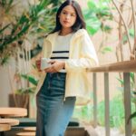 Maudy Ayunda Instagram - Spilling all my LifeWear secrets. 🫰 @uniqloindonesia #Uniqlo24SS #UniqloIndonesia