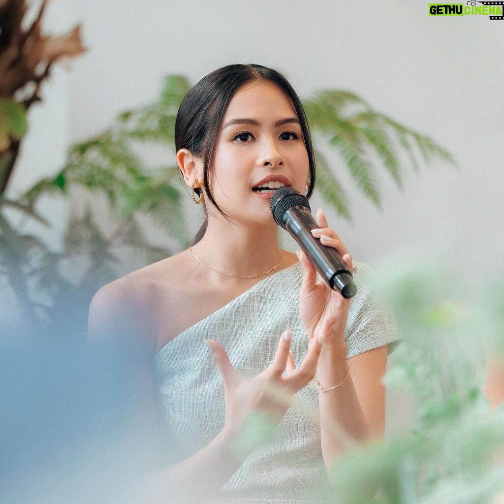 Maudy Ayunda Instagram - Our private pre-launch event for @fromthisisland: what a day! We are so grateful for media friends and skincare enthusiasts who came and showed our brand some love. Senang banget bisa bercerita tentang aspirasi, filosofi, dan cerita di balik brand kami. Dan terharu banget mendengar langsung first impressions yang amat sangat positif. I was almost brought to tears 🥹 Come and celebrate our launch tomorrow in Ashta District 8 in the Main Atrium, 1-3pm. Ga sabar mau ketemu dan cerita banyak tentang kesayanganku yang ini! 💕 @fromthisisland products are available for purchase TOMORROW, Sunday 29th of October. ONLINE starting at noon (12.00 pm) and OFFLINE in our pop-up store in Ashta.