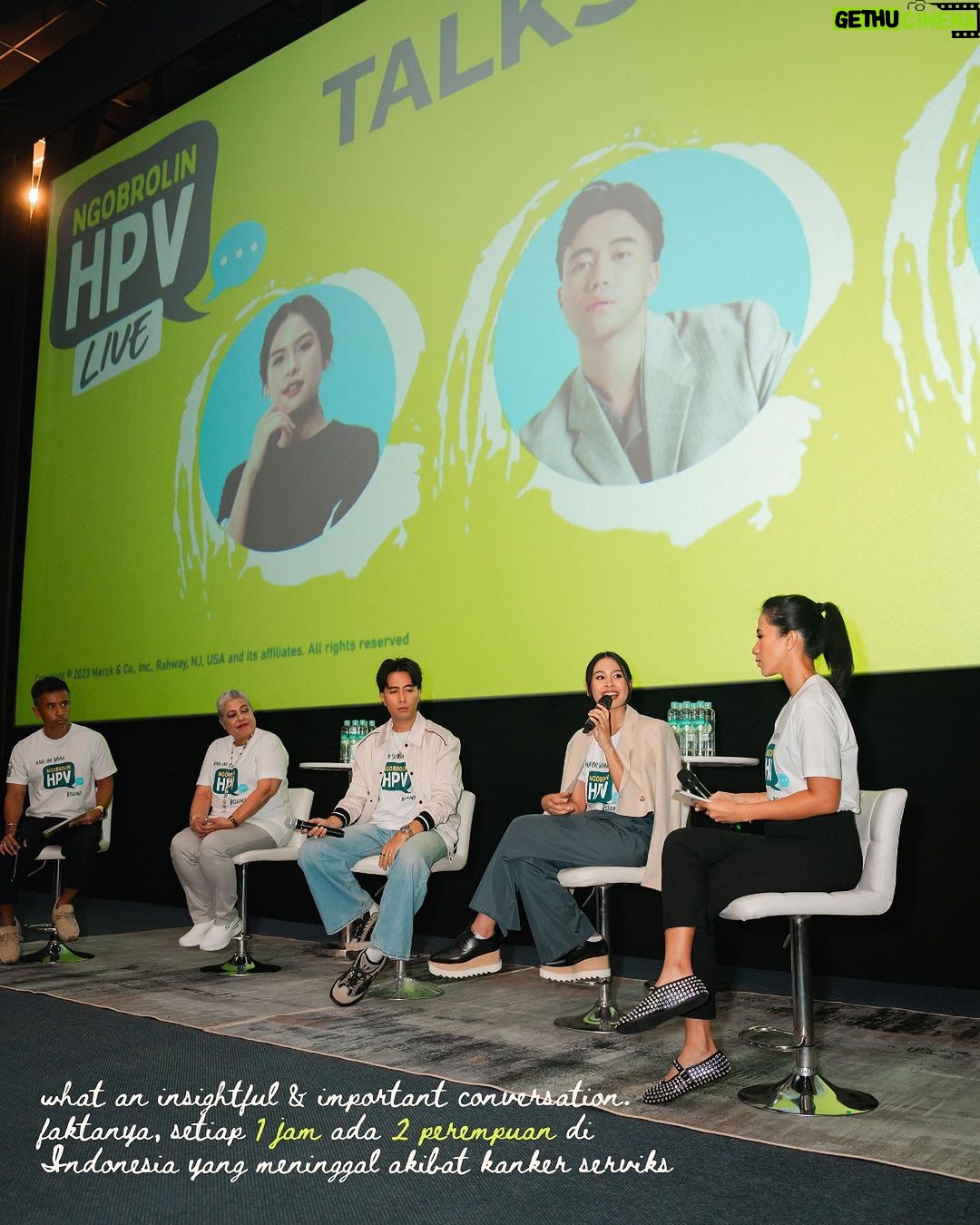 Maudy Ayunda Instagram - First event of the year - and for an important cause! Seneng bgt bisa @ngobrolinhpv bareng Mami Iren and @vidialdiano. Let’s spread the word and protect ourselves and our loved ones. ❤️