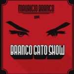 Maurício Branco Instagram - Pessoal, Depois de 2 anos sem poder, volto a fazer o que sempre gostei: Subir em um palco, interagir com um publico ávido por diversão e cantar minhas NOVAS versōes, a maioria proibidonas, de musicas da MPB , do Rock e do Pop Nacional e internacional. Neste novo show estarei acompanhado de músicos incríveis, Bruno Araujo e Nani Dias, profissionais que fazem parte da realeza da historia do Rock Brasileiro . Convido vocês para ver as novas loucuras que preparei no lugar mais charmoso do Rio , o Clube Manouche , embaixo da Casa Camolese , ali no Jardim Botanico dentro do Joquei Club do Rio de Janeiro . Não é só show de música não, é uma comédia beeeemmmmm picante , do jeitinho que eu gosto e vibrando na energia dos gatos. link de vendas na Bio . Não serão vendidos ingressos na hora. A diversão é por minha conta !!! Espero vocês!! ÚNICA apresentação !! Branco Gato Show Data : 7 de Junho ( terça-feira) Horario: 21 hs Local : Rua Jardim Botânico , 983 ou estacionamento Jóquei. Portão - Praça Santos Dumont ) * Com Mauricio Branco , Bruno Araujo ( Baixo ) e Nani Dias (Guitarra ) Texto : Mauricio Branco & Ana Paula Camarinha Direção : Ana Paula Camarinha Maquiagem : Aline Antonoff Produção Executiva : Andréa Alves Fotos : Marcia Moreira Assessoria de Imagem : Dobbs Scarpa . Arte Cartaz : Francisco Trautmann Apoio : Mod Markus Costa @modmarkuscostarj - Monica Linhares ( Dermatologia Avançada ) @dramonicalinharesdermato e BG Studios @bruno7araujo #brancogatoshow #mauriciobranco #show #comediamusical #ator #comedia #catpeople #gatos #cats #rio @clubemanouche
