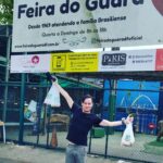 Maurício Branco Instagram - Gente , esta Feira eu vinha quando era criança , lá pelos anos 70 . Aqui tem de tudo , comi Pastel e bebi Caldo de Cana . De quebra Rapadura !!! Bem filho de Nordestino!!! #feiradoguara