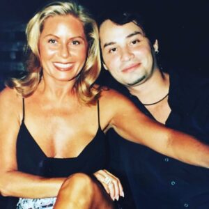 Maurício Branco Instagram - Meu #tbt vai para o Sol . Ou seja @verafischeroficial . Aqui no seu aniversario de …… Nao vou dizer . Porque ela é imortal !!!