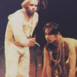 Maurício Branco Instagram - Eu e Otavio Muller @otaviomuller_ no espetáculo “ Viagem ao Centro da Terra “ direção : Bia Lessa . São Paulo 1993 . Da serie : 30 anos de carreira . #ator #mauriciobranco