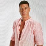 Mauricio Aspe Instagram - @solteroconhijas #Mauricio @canalestrellas #DiaDeFotos jewelry: @gardeniadesign_ #SolteroConHijas @juanosorio.oficial #MuyPronto #LasEstrellas @televisa_espectaculos @televisatelevisionmx Televisa San Ángel