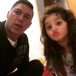 Mauricio Aspe Instagram - Oyeee Descaraditaaa Te Amo ❤️#BabyKala Que Rico Besito....😘#FelizDiaDeLaMujer