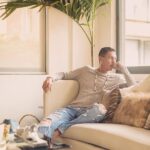 Mauricio Aspe Instagram - No Lo Pienses Tanto..Se Feliz Aunque Sea Por Joder……. 📸: @karel_dmanresa Collar: @gardeniadesign_ #CDMX #FotografoCubano #JoyeriaMiami #MiamiCuba #Mexico @gabrielblancoi
