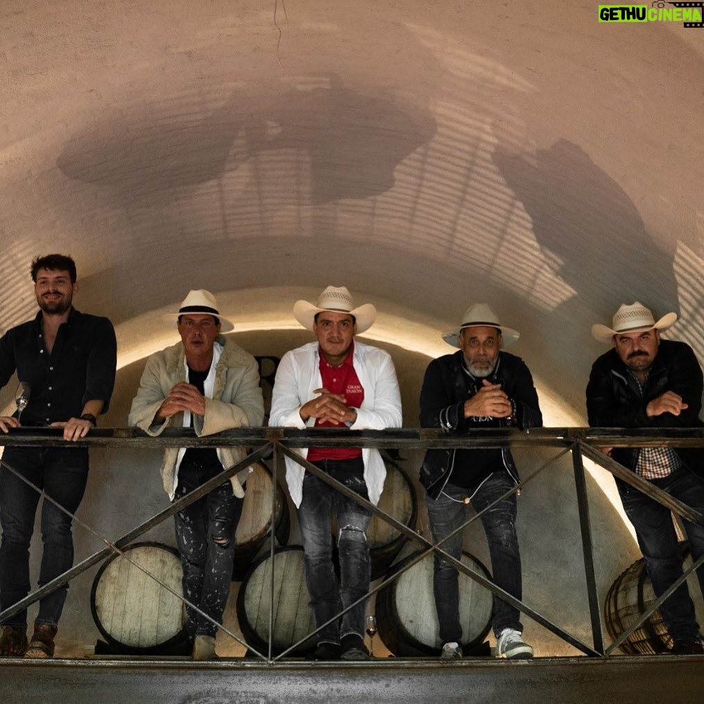 Mauricio Aspe Instagram - Cuando El Universo Conspira Y Une A Las Amistades Correctas Se Hacen Las Cosas Con #GranPasion #Tequila #MenaPaCá #ComingSoon @tequilagranpasion @wilmer.flores12 @granpasionvictor @coquitohabana #Mexico #AltosDeJalisco