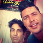 Mauricio Aspe Instagram - #BarberiaCuba 🤣😂 #TBT Y Esa Carita Primo @armasyulio #Primo 🤣😂 y Yo?? Ese Pelado? Jajajajaja 🤣😂#LoQuePasaEnCuba Naaaa #Charanguero #TicoElBarbero #Cuba Havana, Cuba