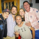 Mauricio Aspe Instagram - Feliz Cumpleaños Carnalito @mike_biagio Uno Mas!!! @yosoygloriasierra @ponchotena @pabloemilio83