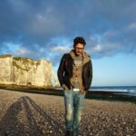 Mauricio T. Valle Instagram - Etretat by @diasdecine_gt