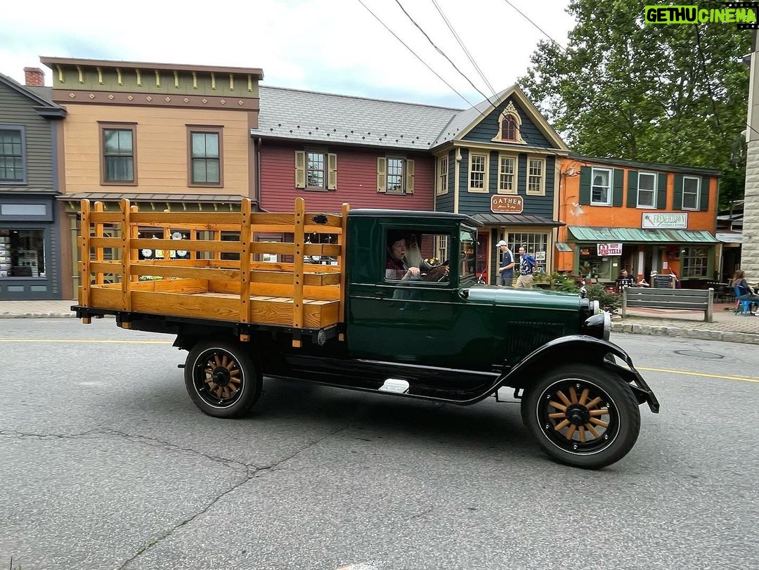 Mauricio T. Valle Instagram - Love Frenchtown
