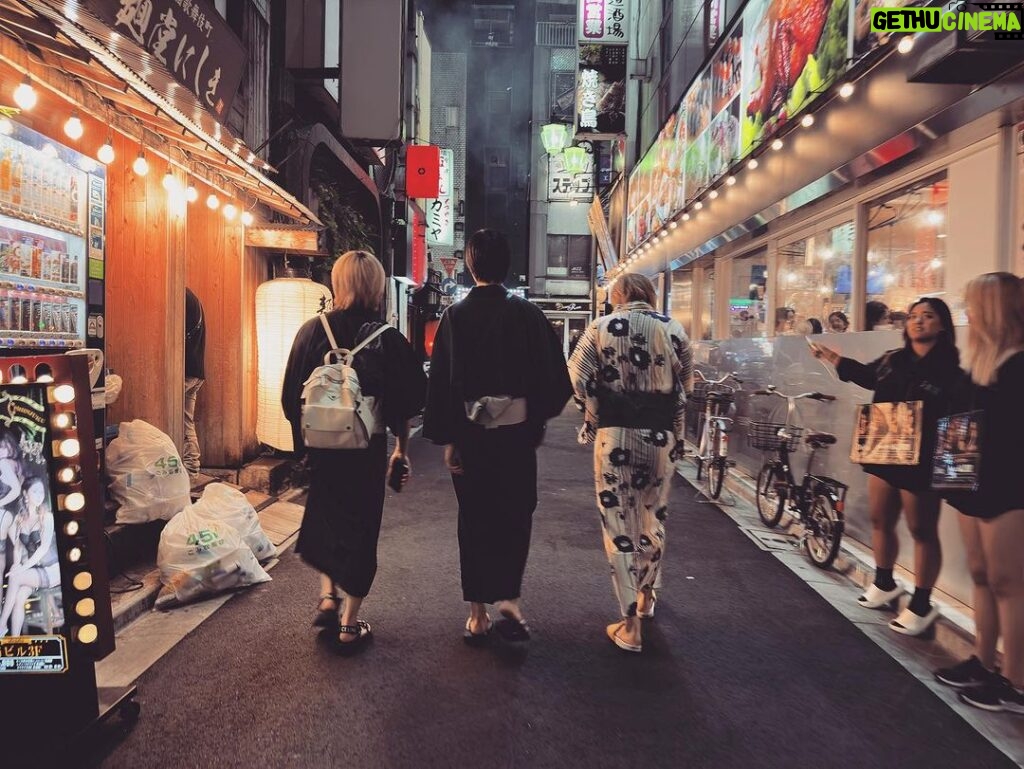 Mauricio T. Valle Instagram - Kabukichō, Tokyo