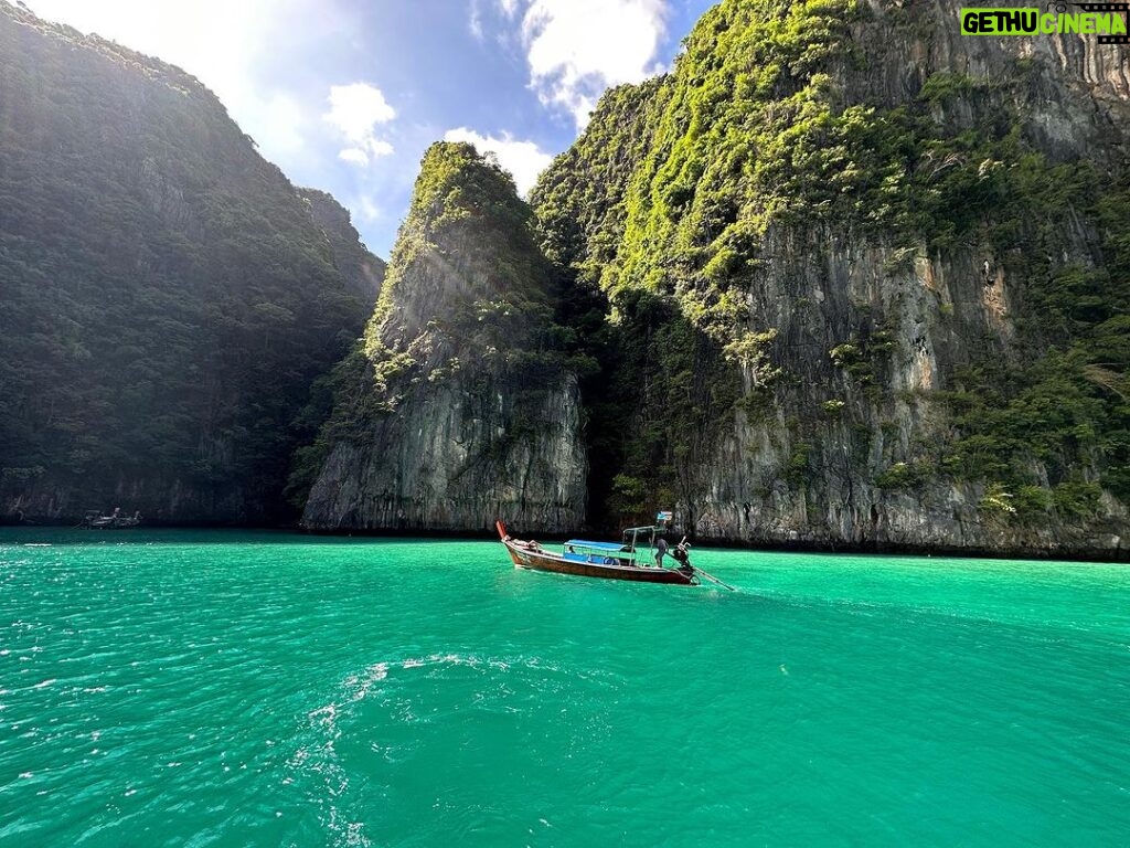 Mauricio T. Valle Instagram - Phi Phi Islands, Thailand