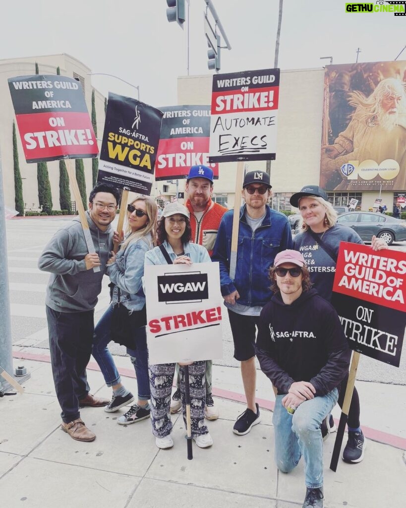 Maurissa Tancharoen Instagram - Representing @writersguildwest @directorsguild and @sagaftra in one family. We are Voltron. Special shout-out to my @teamsterslocal399 Dad and his entire crew. We’re in this fight together! #wgastrong