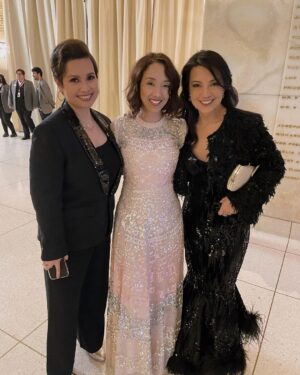 Maurissa Tancharoen Instagram - “Who is that girl I see…” standing between two legends. I will never be able to express the depth of my gratitude for @mingna_wen and @msleasalonga and the impact they’ve made on every little Asian girl’s life, including mine. Ming, I still pinch myself knowing you’re a constant in my life. Your friendship means the world to me and I’m so happy you and yours are now a part of my family. Lea, I’ve admired you from afar for forever and it was an honor to finally meet you last night. This #Mulan sandwich moment will be in my heart always! #Reflection #representationmatters #GoldGala #GoldExcellence