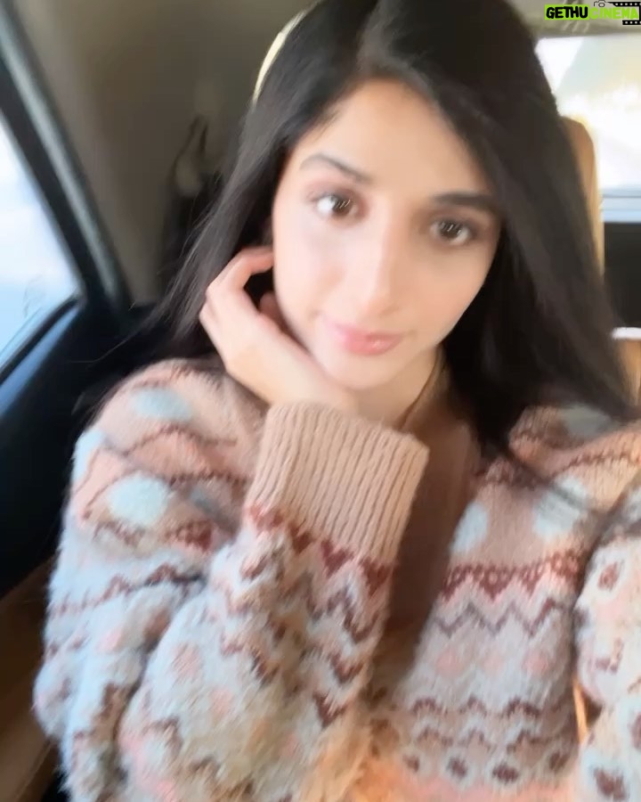 Mawra Hocane Instagram - December dump in late January. January dump in 2025 🕰️