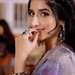 Mawra Hocane Instagram – Asim Jofa’s most loved ‘Aira – Summer Print Collection’ ☀️💫💕🦩🌼🍃🌈
a journey where tradition meets chic, and every ensemble tells a story of grace and sophistication. Let’s embrace the beauty of nature together!
@asimjofa @iamasimjofa
#AsimJofa #IWearAsimJofa #AiraSummerPrintCollection #AsimJofaEssentials #AiraCollection #MawraHocane #Summer #Embroidered #Printed #Unstitched #AJEssentials #Lawn #SelfJacquard #Dobby #Fashion #trending Karachi کراچی