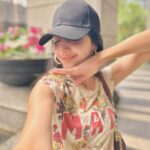 Mawra Hocane Instagram - “You think I am MAD?“ “I'm afraid so. You're entirely bonkers. But I'll tell you a secret. All the best people are. " Alice in Wonderland ซอยนานา