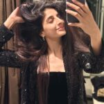 Mawra Hocane Instagram - what happened in the dressing room 🔥💥🇹🇭 Bangkok, Thailand