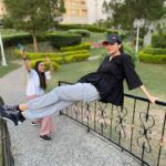 Mawra Hocane Instagram - Aag lagi basti mai, Hira & Rashtina apni masti mai 🙏 My forever @mawrellous ♥️ #NAUROZ Tonight at 8pm on @greenentertainment.official Islamabad, Pakistan