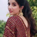 Mawra Hocane Instagram - in the mood for 👘 “Abresham” is now available online! Grab your favorite pieces and let’s make a fashion statement. 💁‍♀️👑 @asimjofa @iamasimjofa #AsimJofa #IWearAsimJofa #AbreshamCollection #Embroidered #Unstitched #FestiveCollection #MawraHocane #AimaBaig #KomallMeer #Luxury #Chiffon #FestiveWear #WeddingWear #UnstitchedCollection #Fashion #Trending #ShopNow