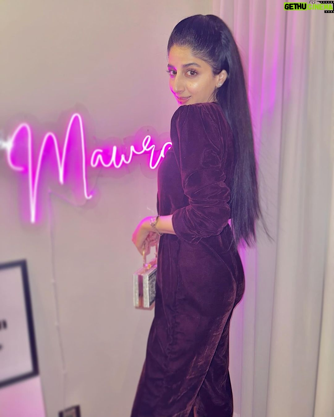 Mawra Hocane Instagram - kadi mil k betho Islamabad, Pakistan