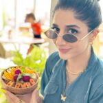 Mawra Hocane Instagram - .till next time ♾️ @komnomnom @sarah.aizad #balibabies Kynd Community