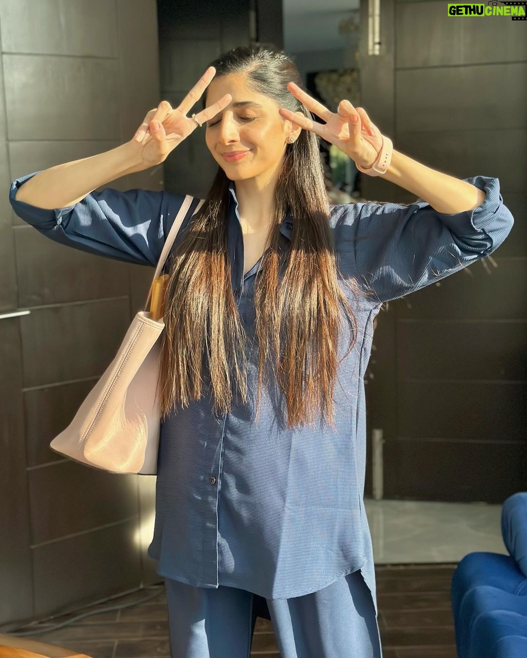 Mawra Hocane Instagram - wake up & be the ☀️ #projectJ Islamabad, Pakistan
