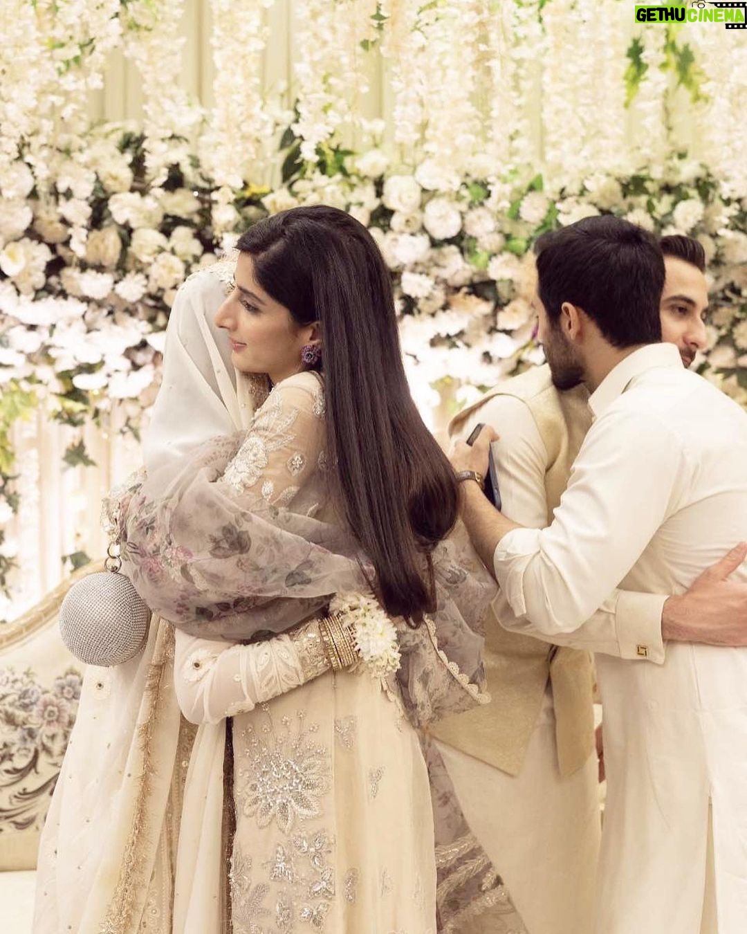 Mawra Hocane Instagram - from a very special day.. my beautiful girl is now a MISSUS 🤍