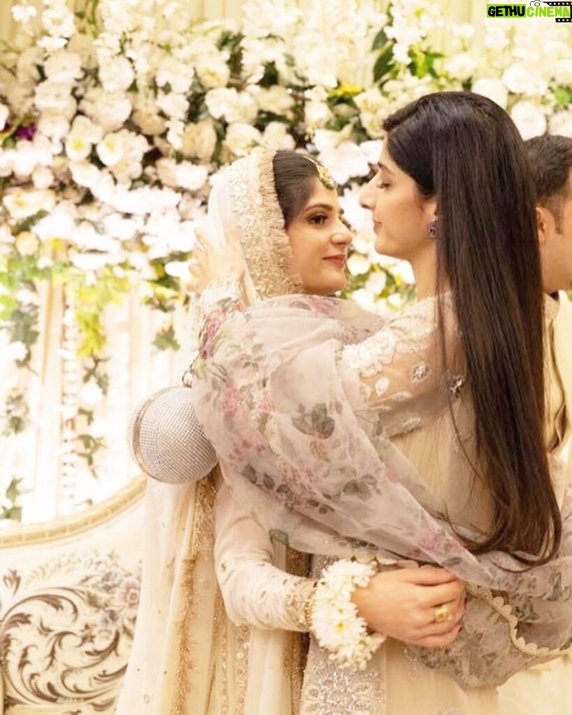 Mawra Hocane Instagram - from a very special day.. my beautiful girl is now a MISSUS 🤍