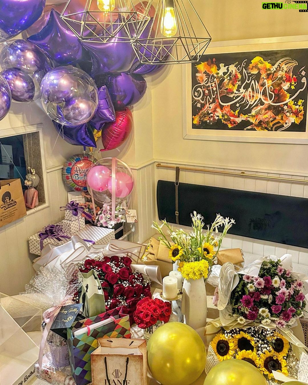Mawra Hocane Instagram - 💜🎂 #31 Islamabad, Pakistan