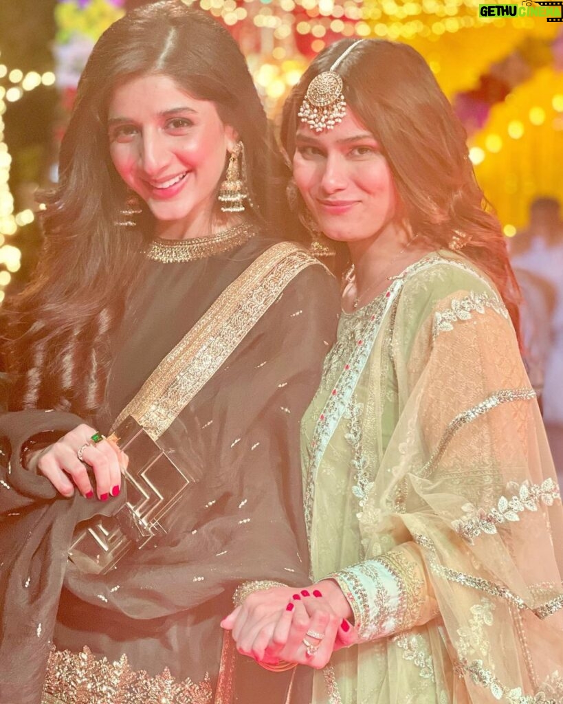 Mawra Hocane Instagram - happy BIG 30 to the one who makes my OTT look normal, my loud look decent, my crazy look sane & most importantly brings so much joy wherever she goes❤️ this will be your best year @msloud07 InshaAllah!!! E-V-E-R-Y-W-H-E-R-E