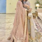 Mawra Hocane Instagram - happy BIG 30 to the one who makes my OTT look normal, my loud look decent, my crazy look sane & most importantly brings so much joy wherever she goes❤️ this will be your best year @msloud07 InshaAllah!!! E-V-E-R-Y-W-H-E-R-E